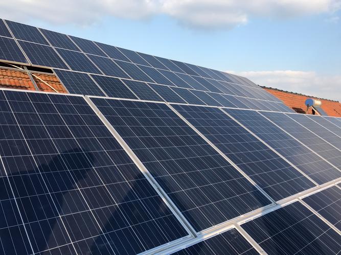 What Can A 100 Watt Solar Panel Power 
