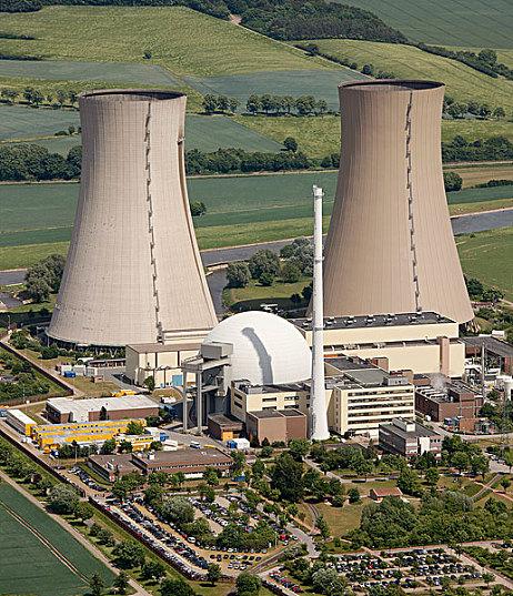 What Are The Dangers Of Nuclear Power Plants? 